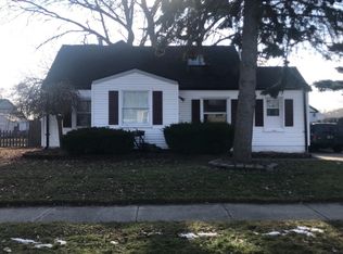 22030 Stephens St, Saint Clair Shores, MI 48080