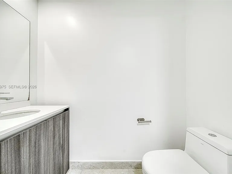 488 NE 18th St #2002 — Photo 10