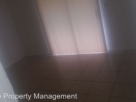 4th image of 2306 NW 9th Ave APT 7
