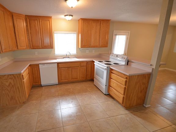 4th image of 4320 Jamerson Dr