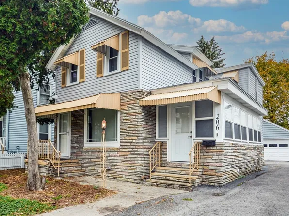 206 W Yates St, East Syracuse, NY 13057