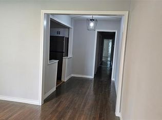 916 N Main St, Bonham, TX 75418