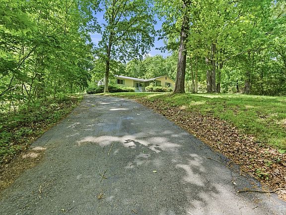 2nd image of 6603 Shedden Rd