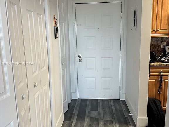 5th image of 6930 Miami Gardens Dr #1-506