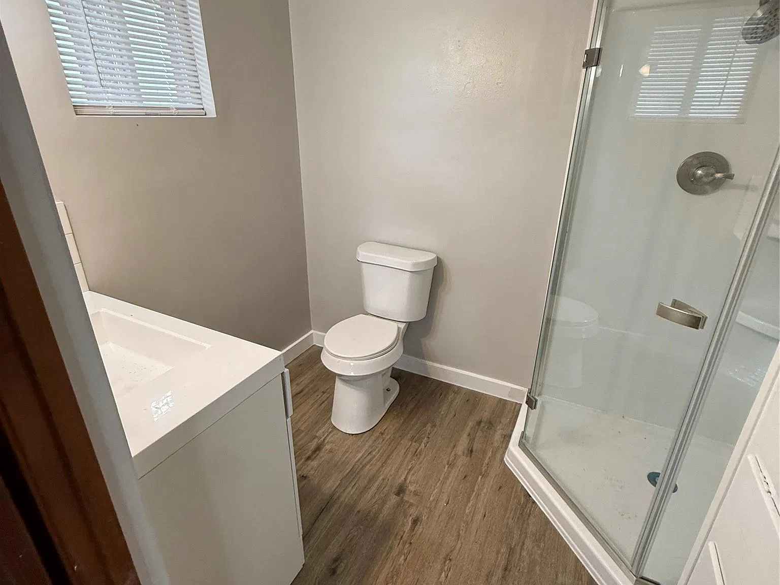 4 bed, 2.0 bath, 2010 sqft, $2,300 — Photo 3