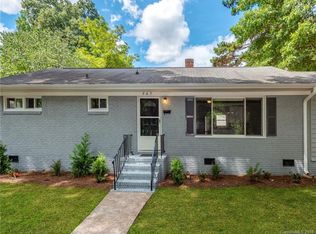 945 Cardinal Dr, Charlotte, NC