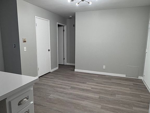 5th image of 7531 Hampton Ave #Ff1af070d