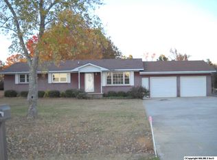 15201 Baugher Ln, Athens, AL 35611