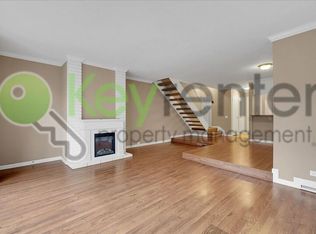 2254 Woodside Ln Unit 2, Sacramento, CA 95825