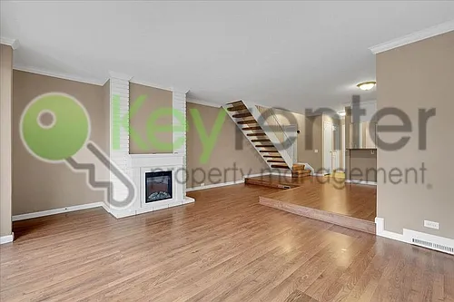 2254 Woodside Ln #2 Photo 1