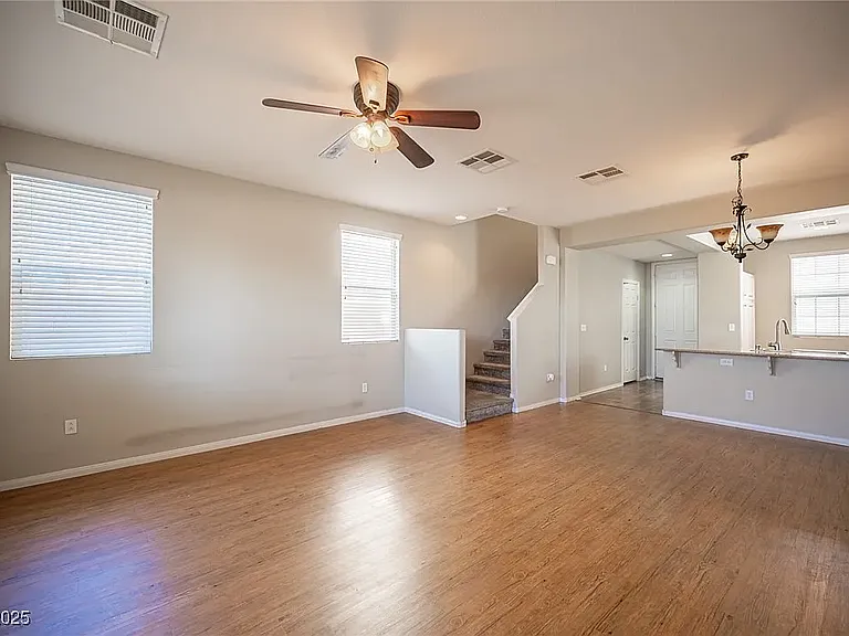 8368 Creek Canyon Ave — Photo 3