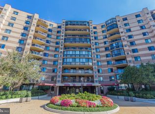 8360 Greensboro Dr APT 516, Mc Lean, VA 22102