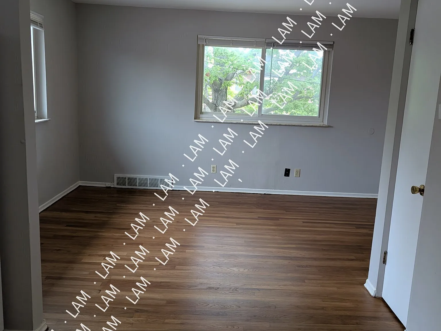 5602 Dewey Ave — Photo 4