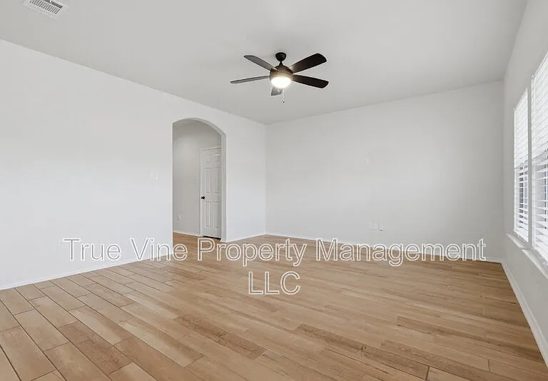 114 Katy Way — Photo 29
