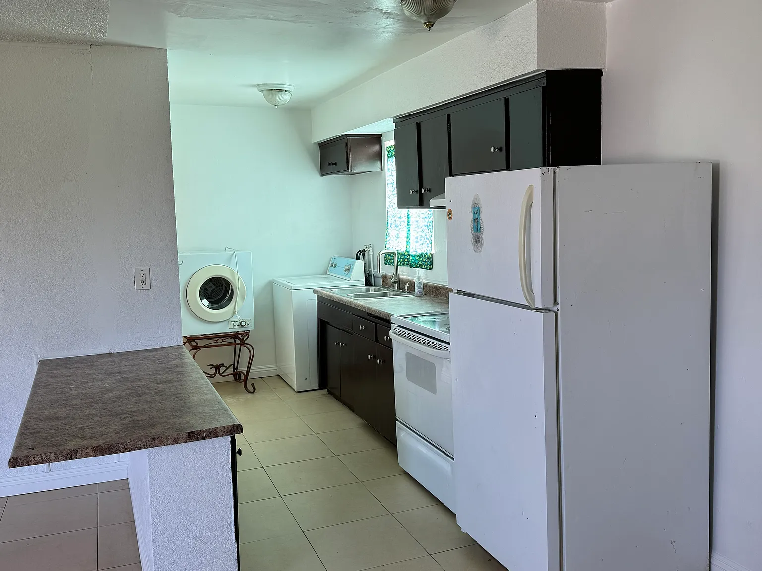 2 bed, 900 sqft, $1,150 — Photo 4