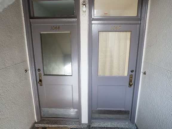 2nd image of 1042 Montgomery St #1042