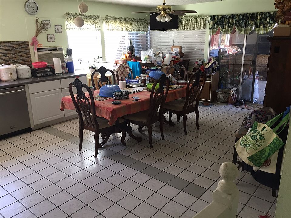 2nd image of 11491 Poblado Rd