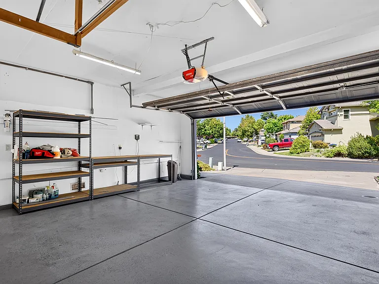 5230 Bay St — Photo 53