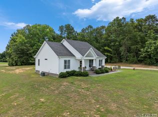 125 Belfield Rd, South Hill, VA 23970