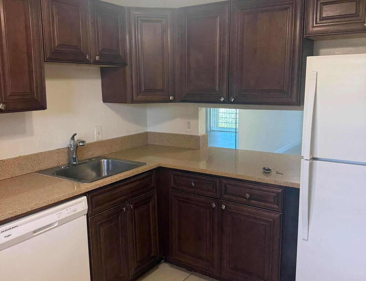 2 bed, 2.0 bath, 1020 sqft, $1,850 — Photo 2