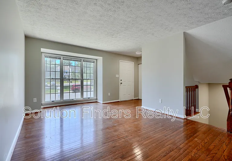 3419 Clairborne Way — Photo 5