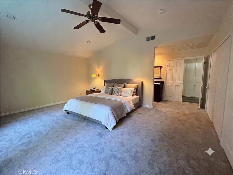 22840 Sparrowdell Dr — Photo 15
