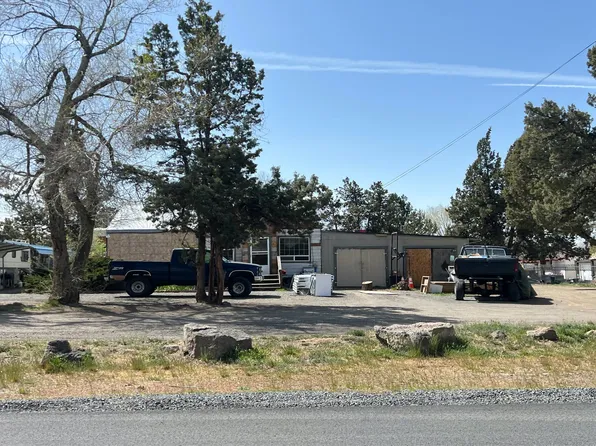 2471 SW 23rd St, Redmond, OR 97756