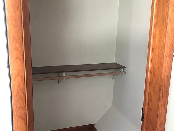 4th image of 6507 W Sunnyside Ave #2