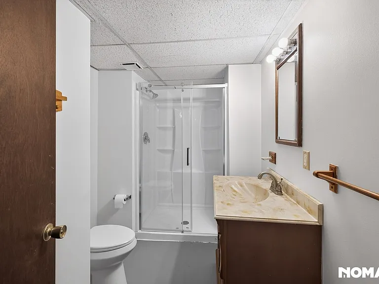 1835 Ardmore Dr — Photo 24