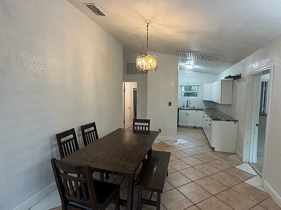 5th image of 2513 Belmont Ave