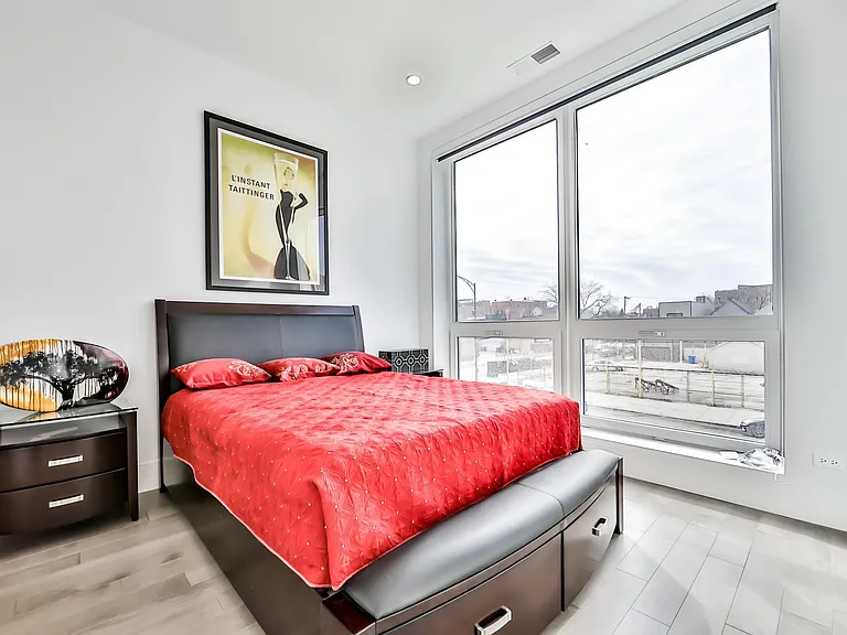 2353 W Wabansia Ave #308 — Photo 8