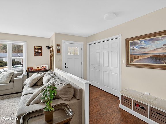 5th image of 1660 Joffre Road