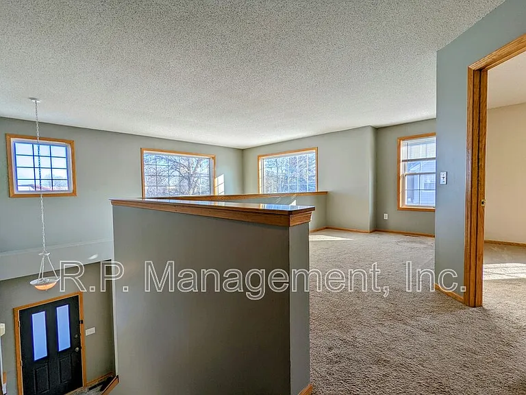1909 Bluestem Ln — Photo 6