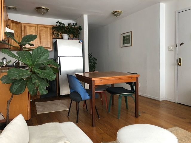 1st image of 673 Lafayette Ave #1