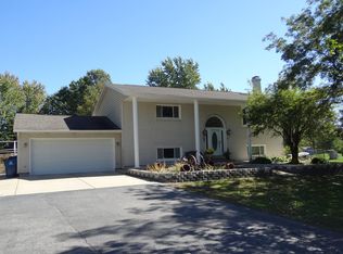 833 Yorktown St, Valparaiso, IN 46385
