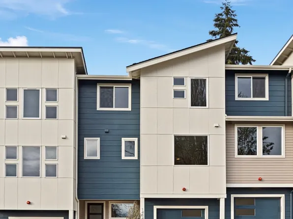 14855 7th Parkway S #3, Burien, WA 98148