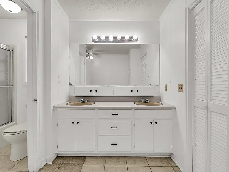 132 Juanita St — Photo 15
