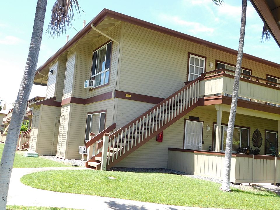Upstairs corner/end unit on the perimeter of the complex.