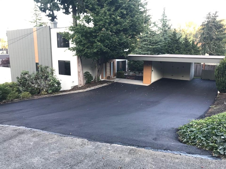 1st image of 9901 SE Shoreland Dr