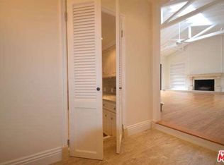 8970 Norma Pl, West Hollywood, CA 90069