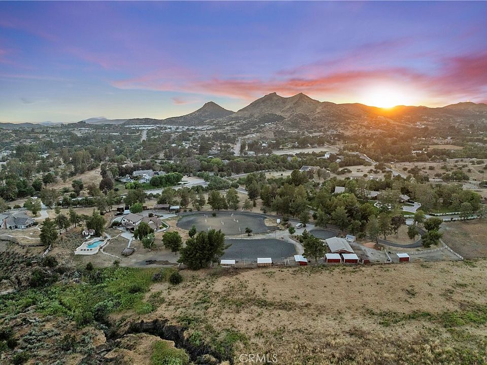 1st image of 32944 Agua Dulce Canyon Rd