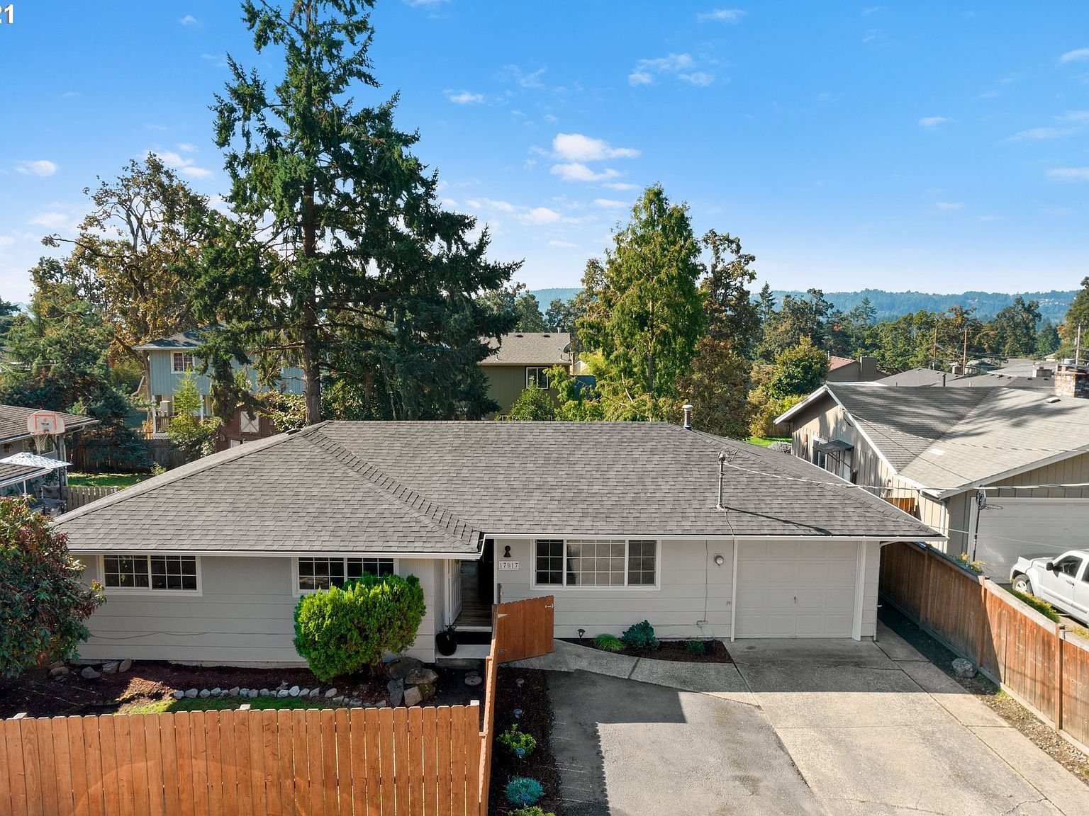 17917 Oatfield Rd, Gladstone, OR 97027 Zillow