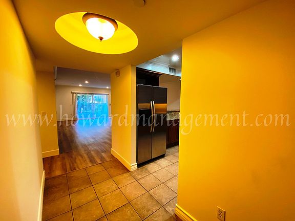 5th image of 1878 Greenfield Ave APT 101