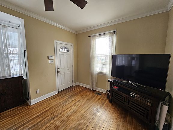 4th image of 6406 7th St NW