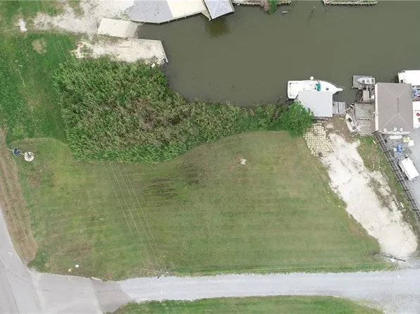 4561 Hessler Dr, New Orleans, LA 70129