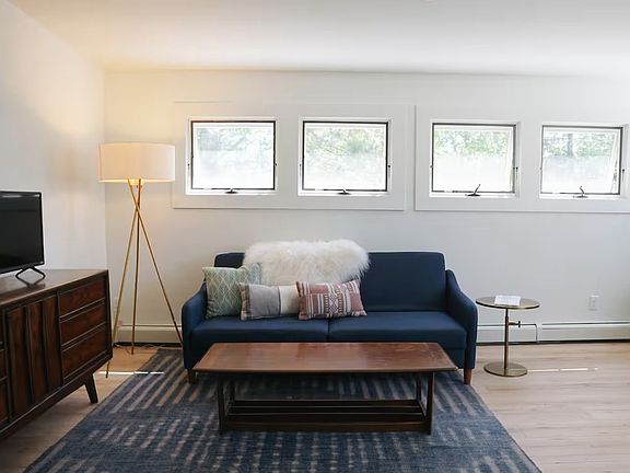 4th image of 117 Rittenhouse Ave Suite 1