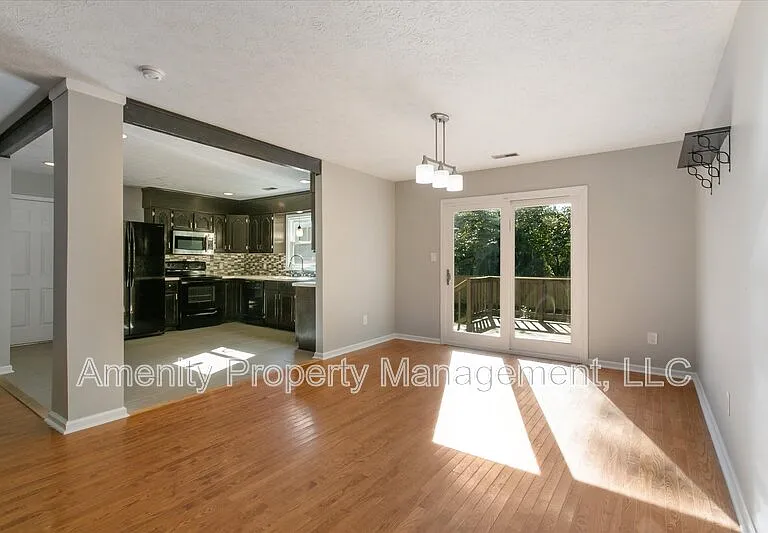 36 Old Fox Hill Rd — Photo 13