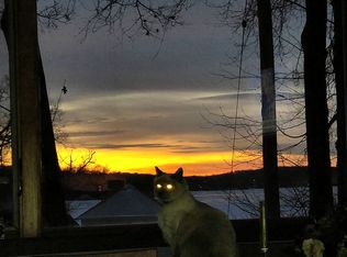 512 Lakeside Ave, Andover, NJ 07821