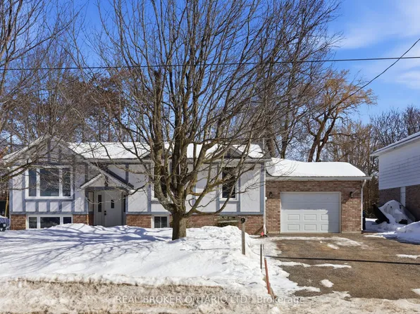 9 Pine Park Blvd, Adjala Tosorontio, ON L0M 1J0