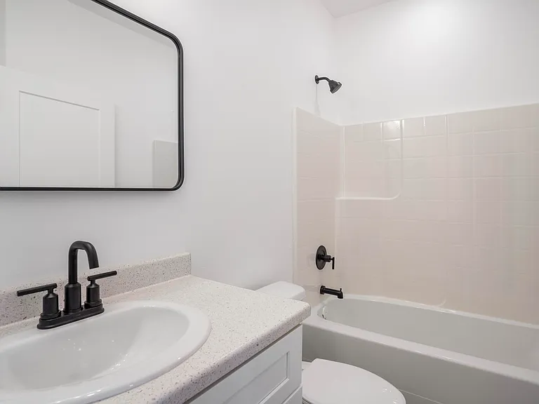 1681 W 2925 N — Photo 18